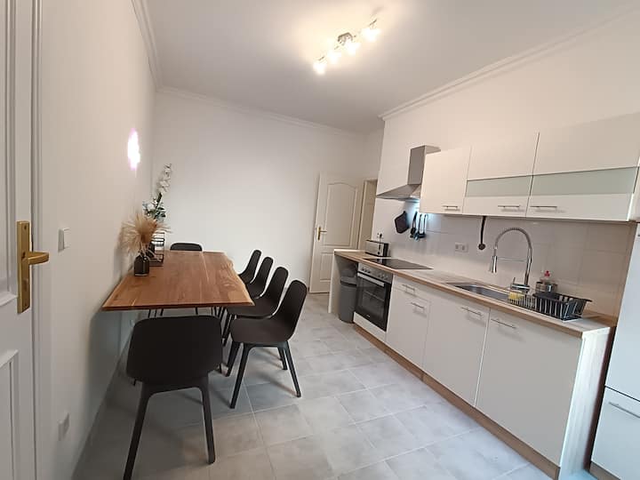 2 Bedroom Apartment In Berlin Kreuzberg - Berlin