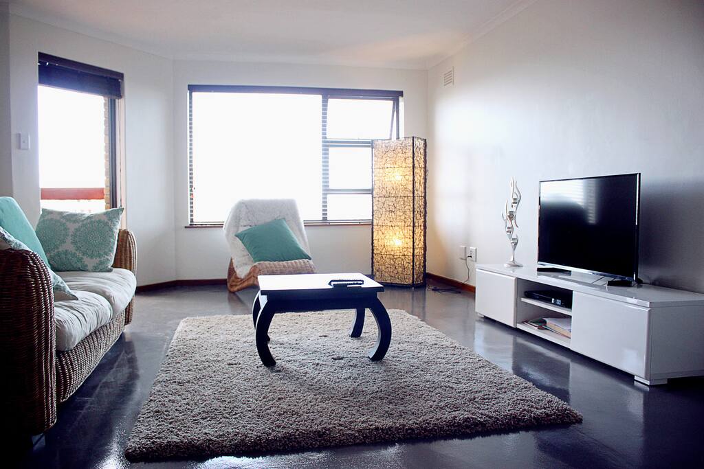 Lounge, 1st floor