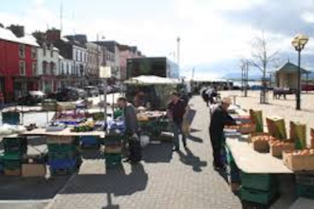 Getting ready for weekly Friday market - a must in the summertime!