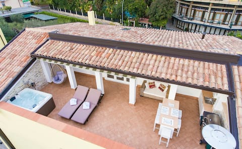 Stunning Rooftop apartment in Garda!!