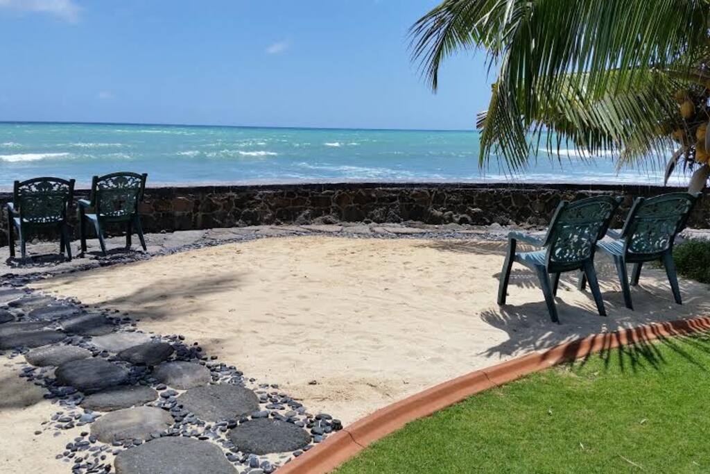 The backyard at Oceanfront home "Nani Moana Hale" in beautiful sunny Ewa Beach.