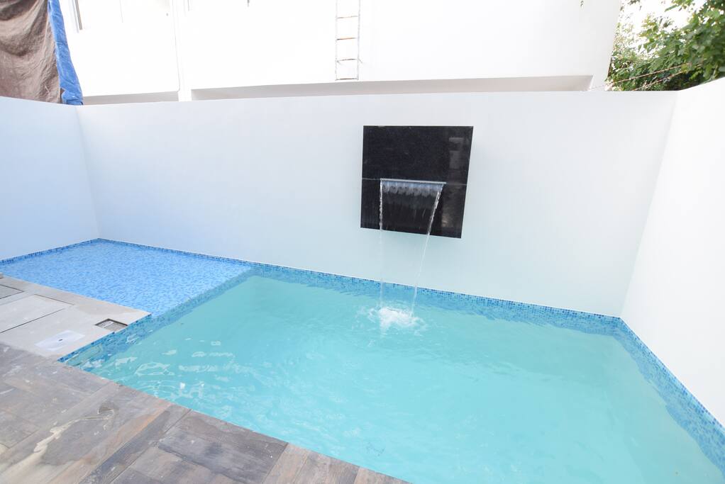 Private pool