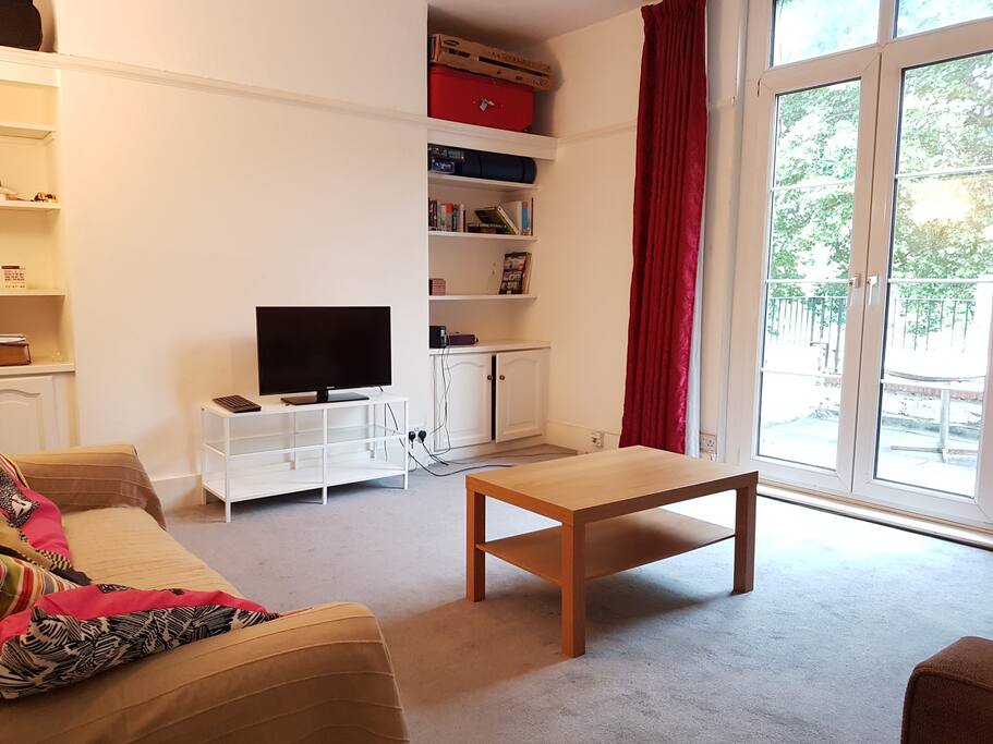 spacious living room with access to the terrace