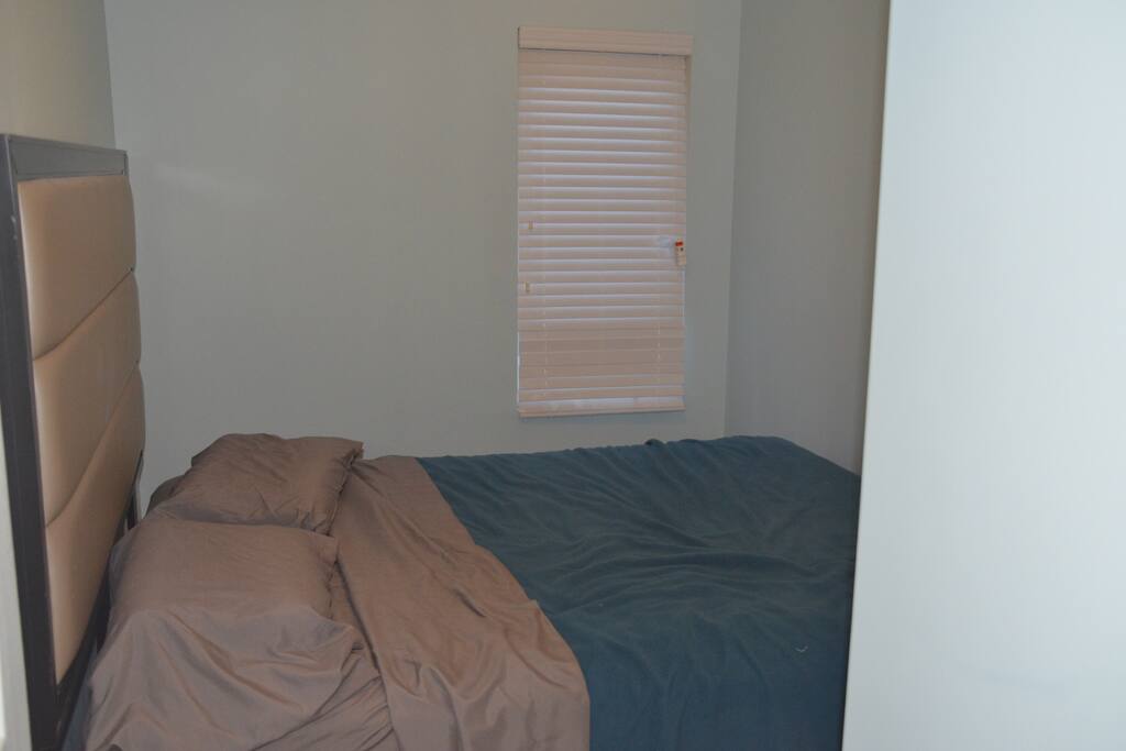 bedroom...queen bed