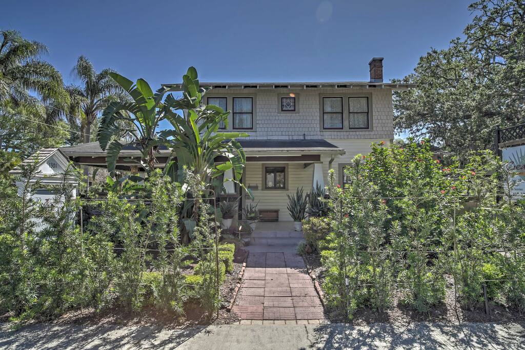 Escape to Sanford and stay at this vacation rental house for an amazing getaway!