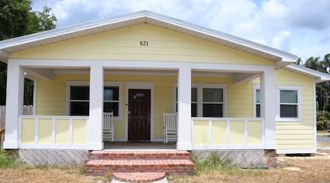 Country Chic Cottage with Private Boat Parking
