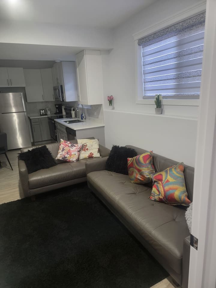 Cozy Villa - Saskatoon