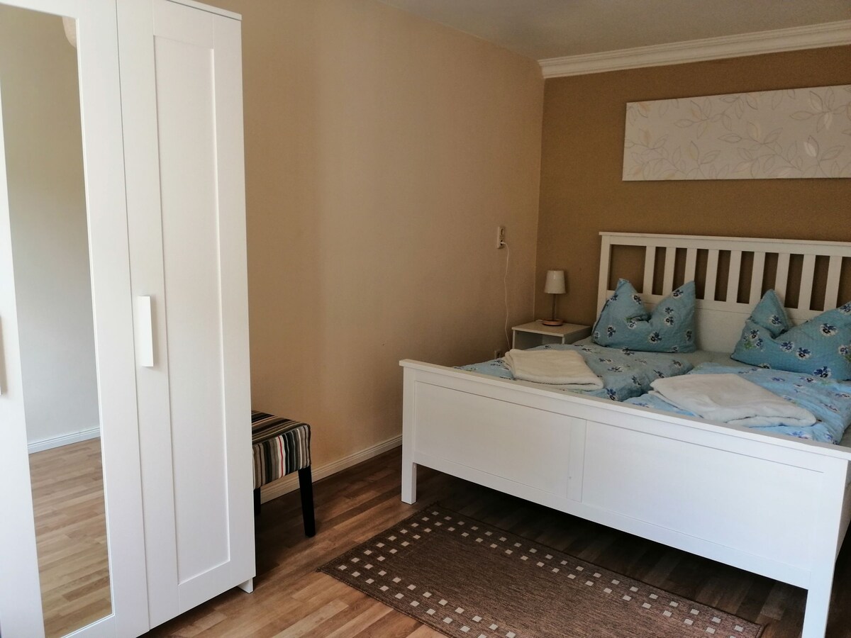 Ширина на леглото: 160×200