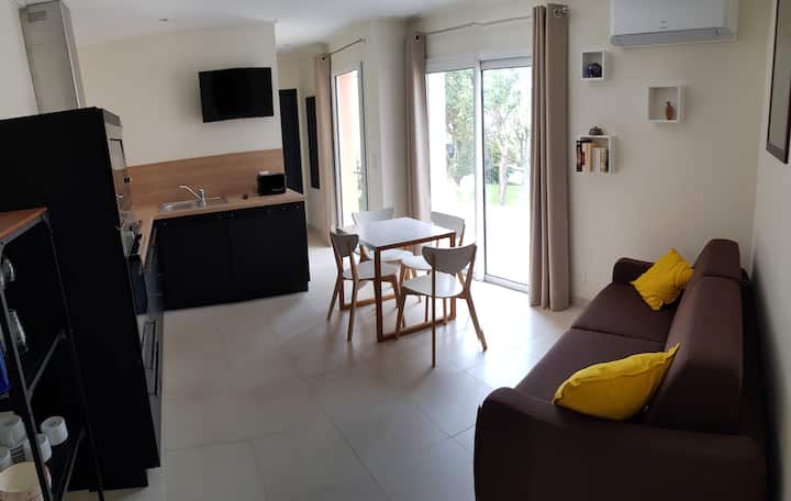 St Clair Luxueux F2 En Rez De Jardin  Avec Piscine - Sète