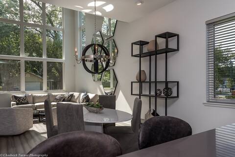Modern Townhouse at Momentary/8th St Market