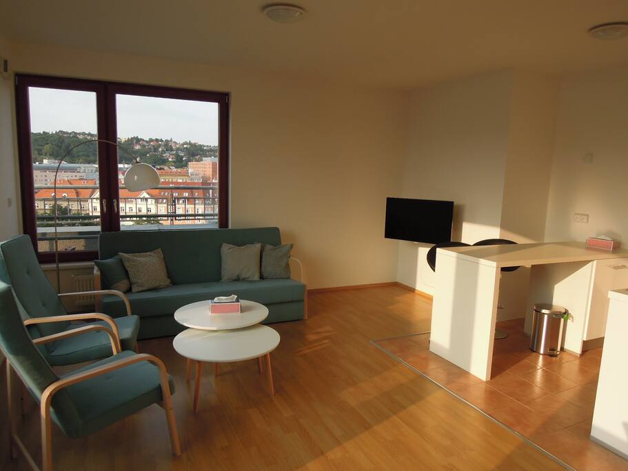Living room & Kitchen
