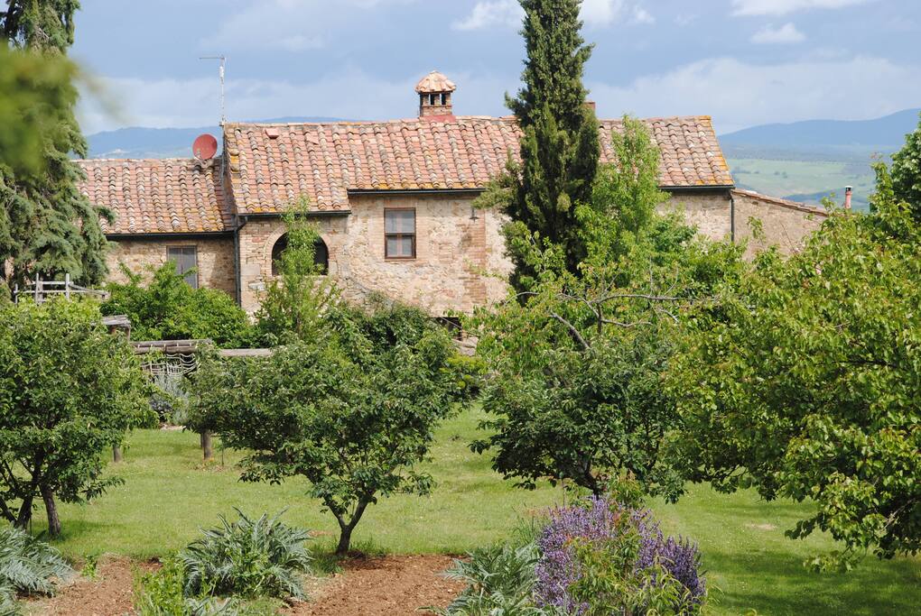 Arrivo alla Fonte a piedi da Radicondoli