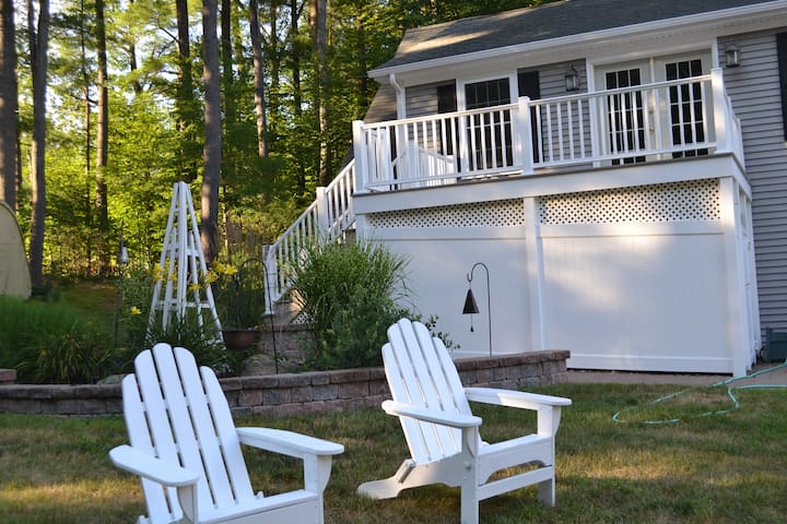 Carriage House at the Lake