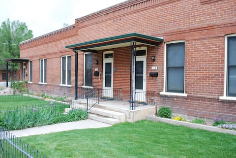 Successful Airbnb property: Beautiful Downtown Salida Condo - STR License 0220 in Salida
