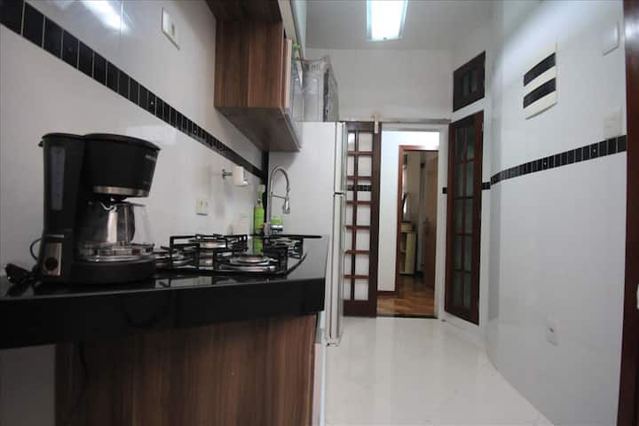 Excelente Quarto Em Copacabana - Rio de Janeiro