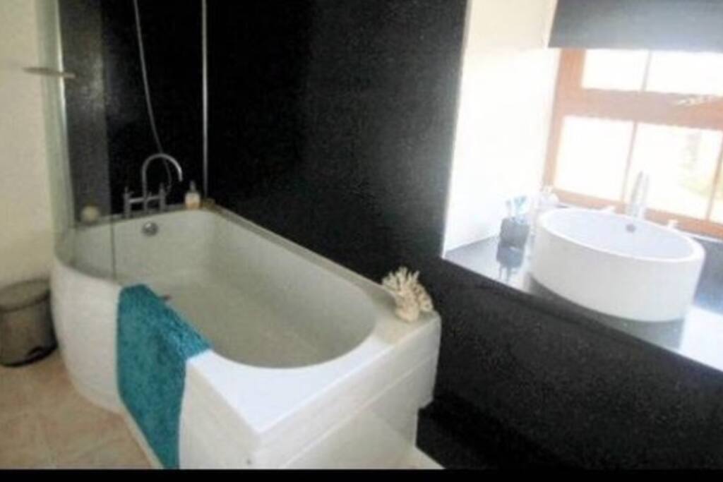 Main bathroom
