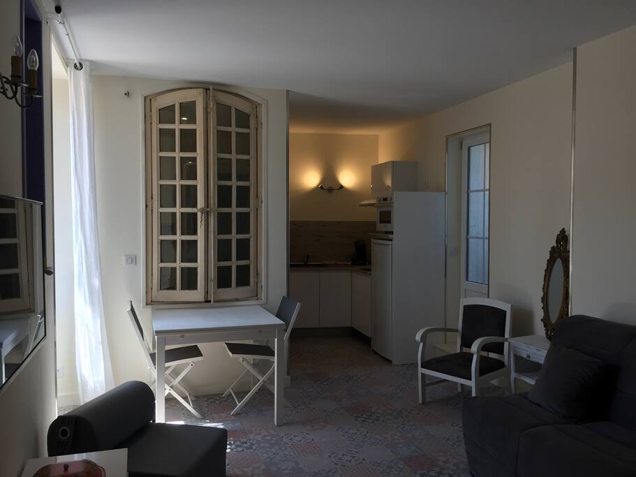 Pièce principale- STUDIO 2ème étage - tout confort