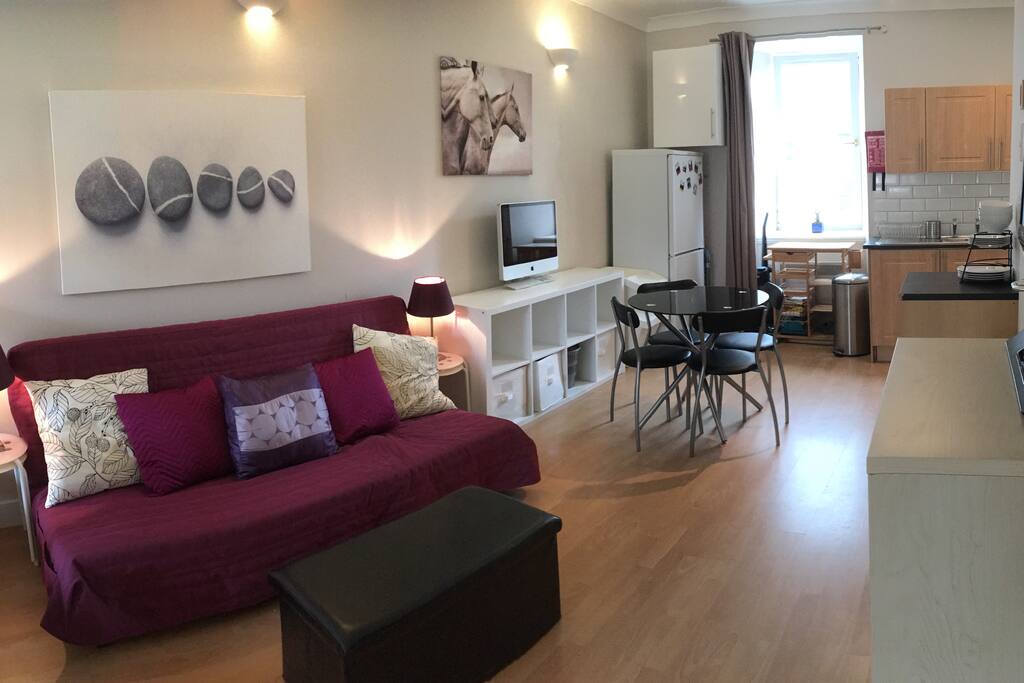 Lounge and dining area