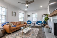 Charlotte+Oasis-Private+Pool-3+miles+to+Uptown