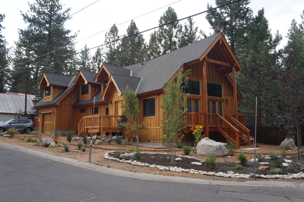 Exterior Summer 2018
