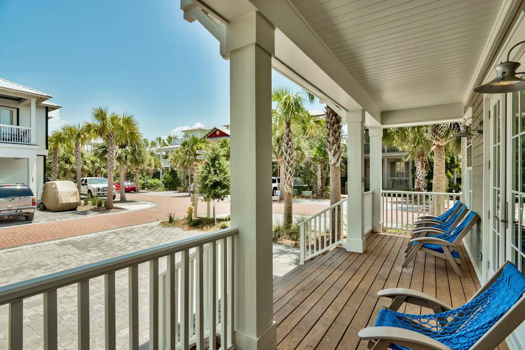 Family of six? Head to the porch!