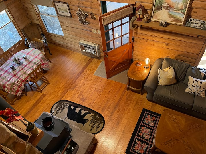 Cozy Mountain Cabin 15 Min To Highlands Nc - Highlands, NC