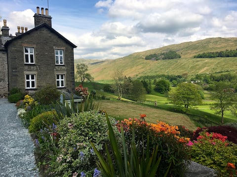 Birkhead, Troutbeck