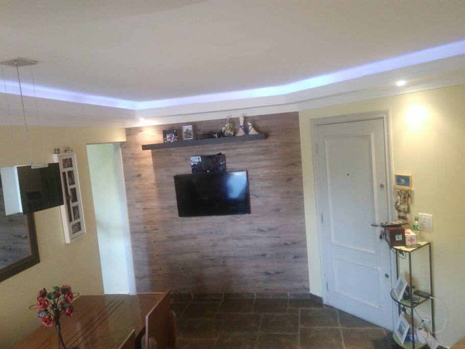 Sala com TV a Cabo (disponível somente até 20/05)