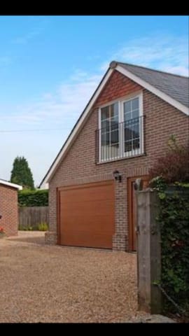 Windlesham Cottage Annex