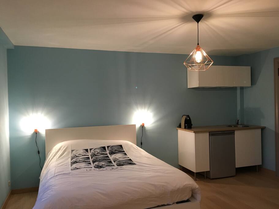 Chambre et kichtenette