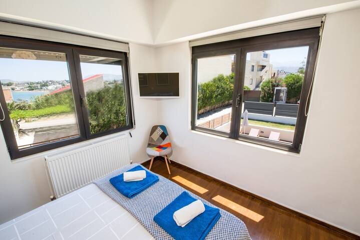 Xenia Villa A, Kalamaki,Chania,100m from the beach gallery image 5