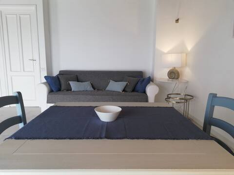Annuncio Airbnb popolare: Casa Salsedine - charming house by the sea. a Cefalù