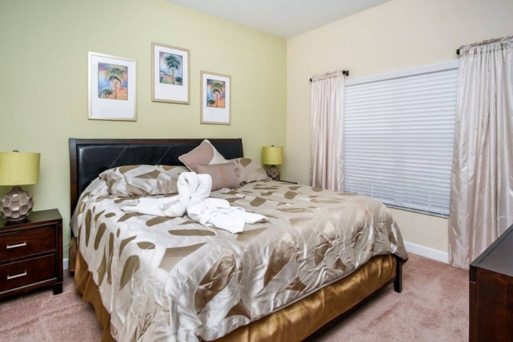 Bedroom-1