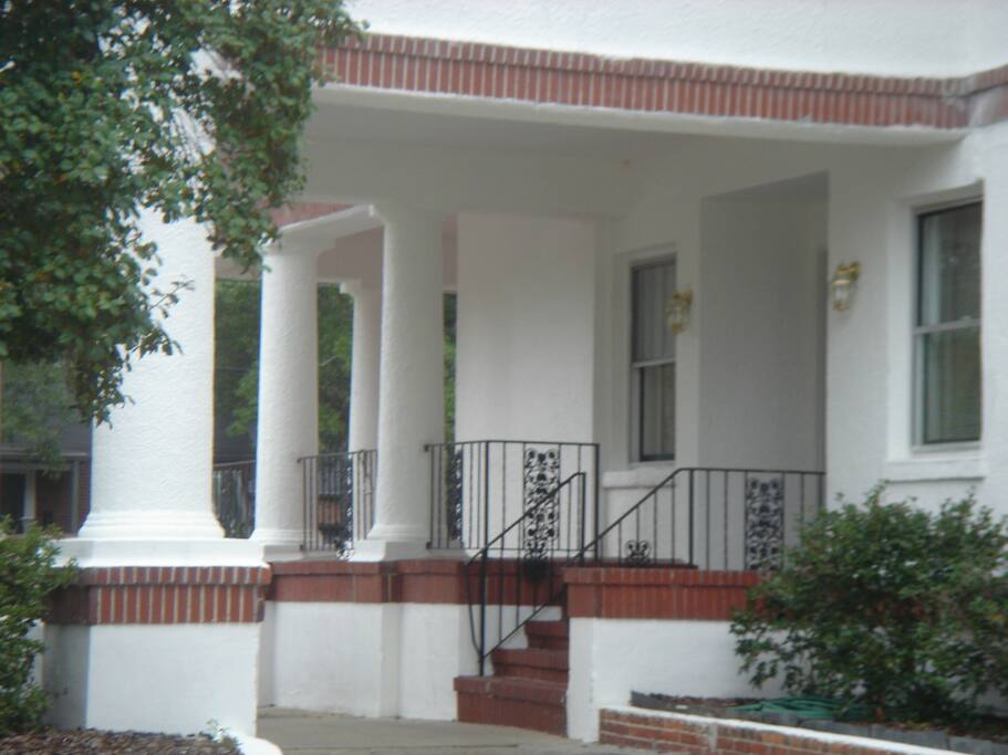 Connecticut Avenue entrance to apartments. This one is located on the 2nd floor, where there are three other long term one-bedroom apartments.