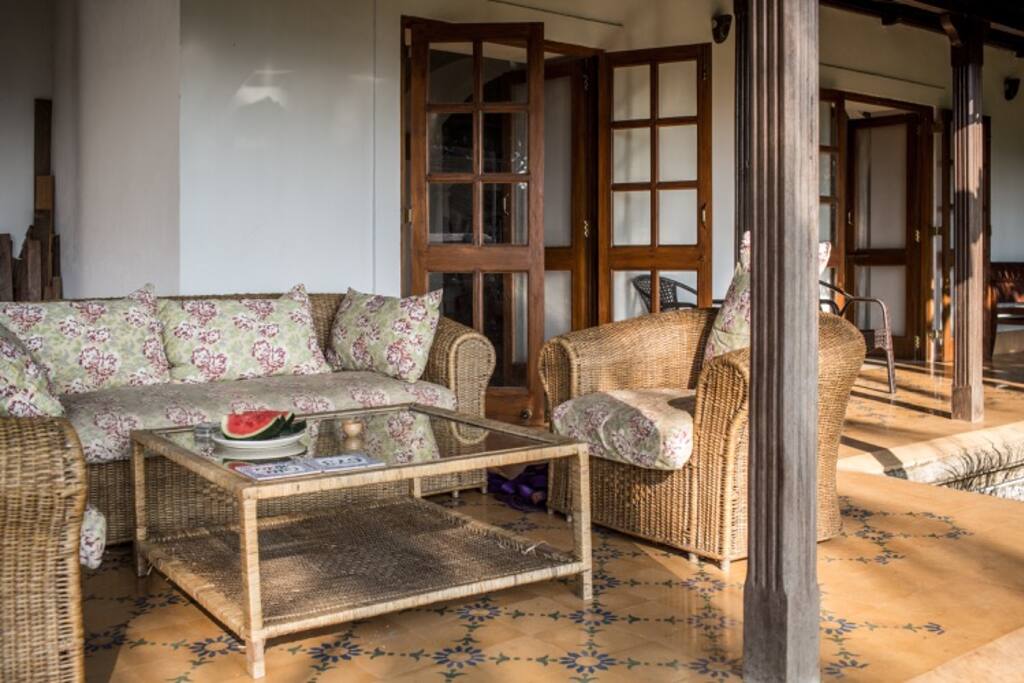 Verandah seating