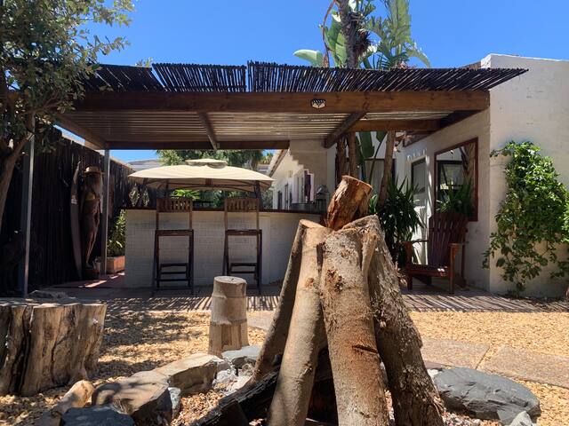 3 Bedroom entertainers hideaway Blaauwberg Area gallery image 4