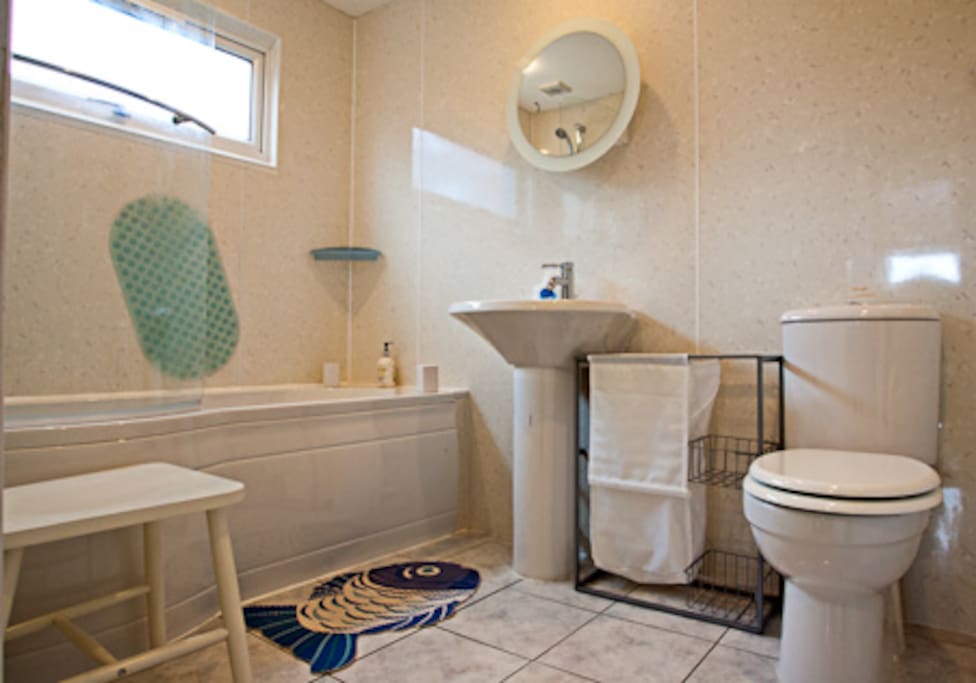 Main bathroom