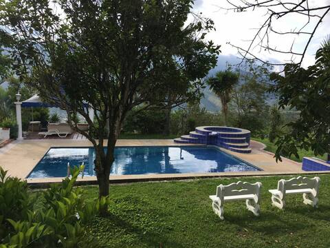 Beautiful villa with spectacular views in Dagua.