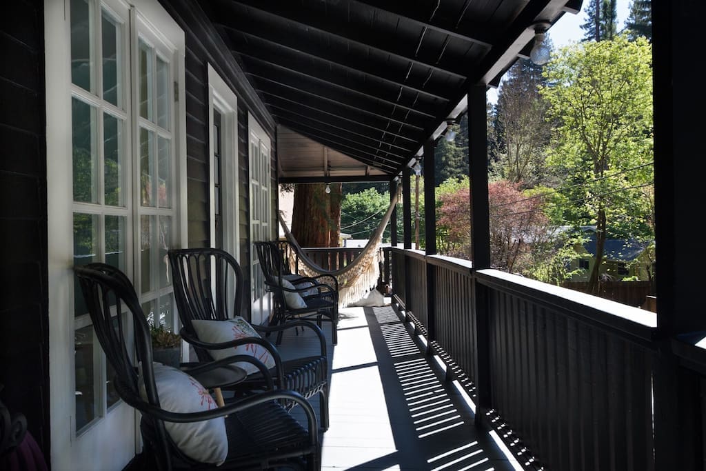 Drink your morning coffee on the private veranda.