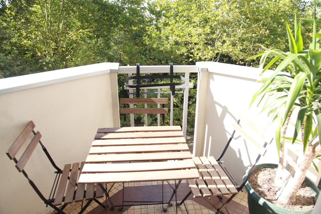 Balcony with view on the park / balcon avec vue