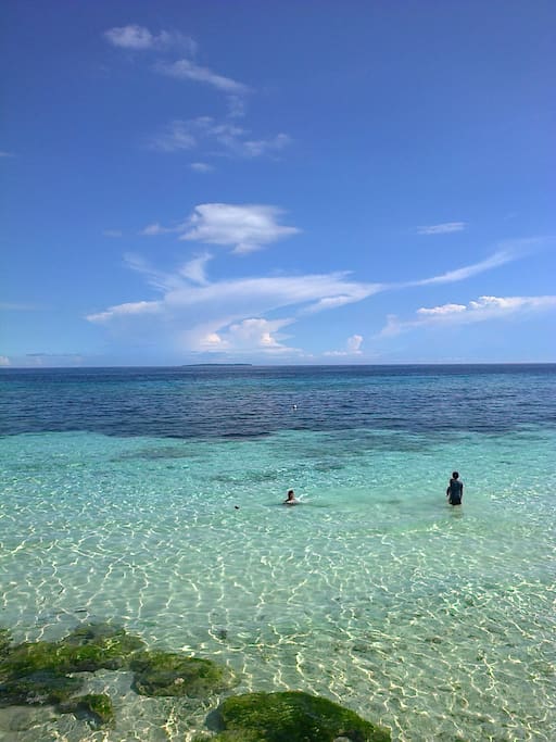 Semi-primate beach