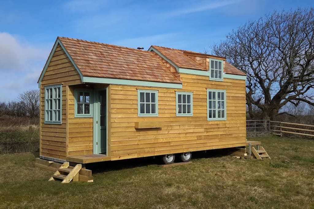 Tiny House set and ready to welcome you.
