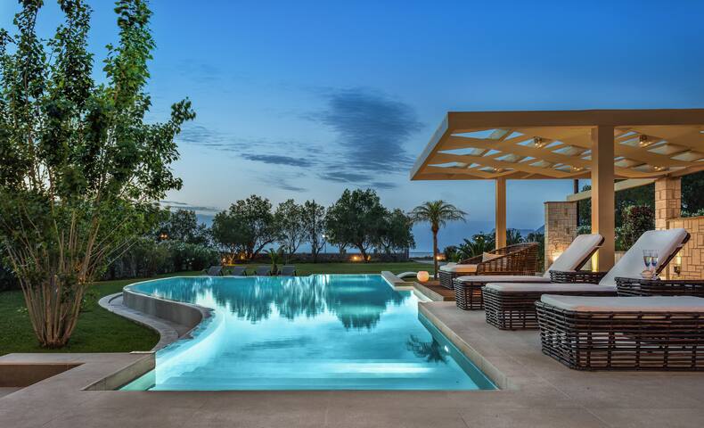 Villa Elvina only 20Meters From Sea gallery image 4