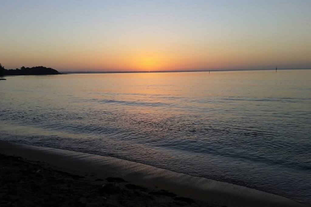 AMANECER EN LA PLAYA
