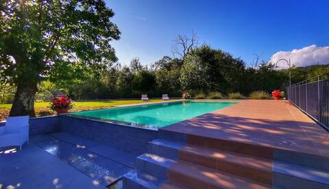 Villa  with pool