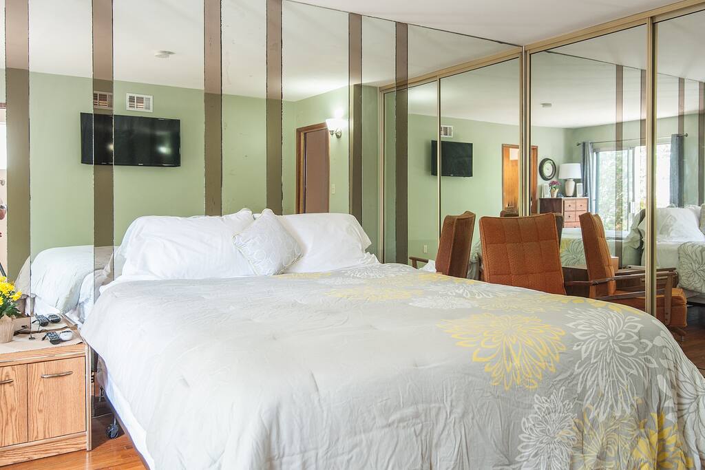 Plenty of mirrors that "stretch" the view of the room, HDTV on the wall with ALL DirecTV movie channels!
