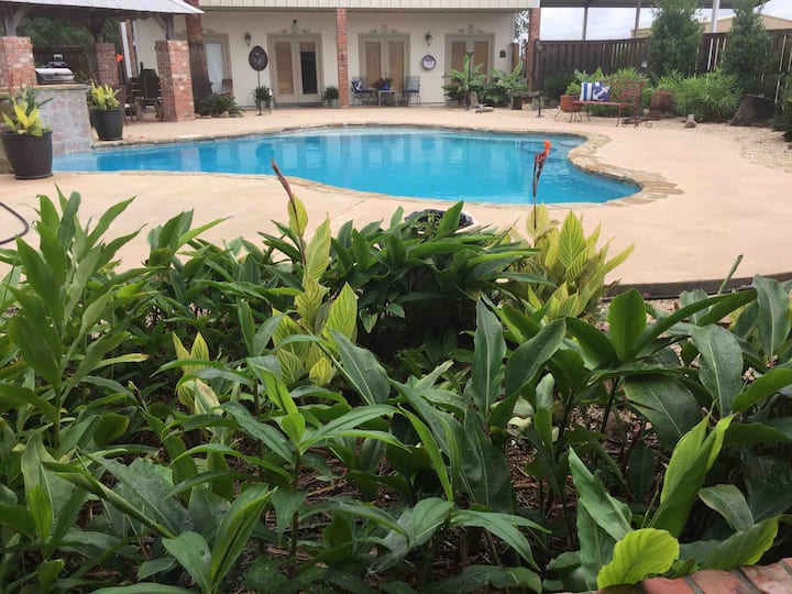 Cajun Getaway Guesthouses for Rent in Abbeville, Louisiana, United