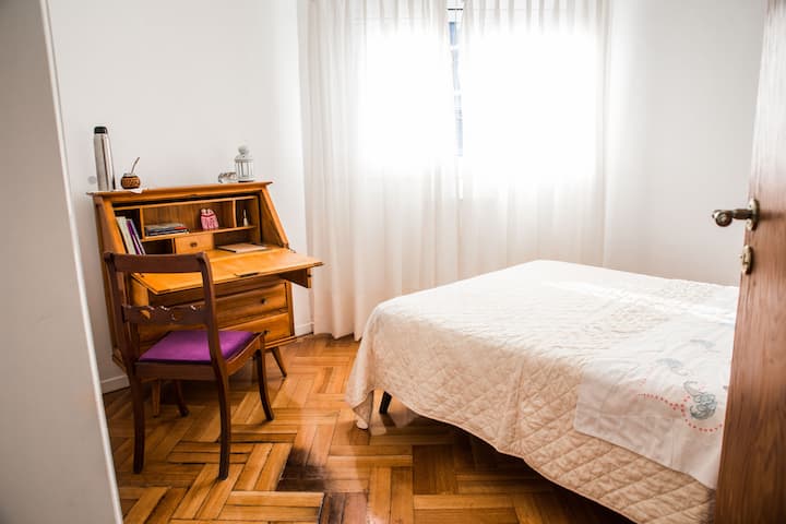 חדר זוגי. מאובטח יותר.