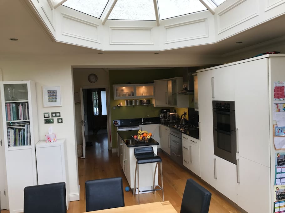 Kitchen /Dining Area