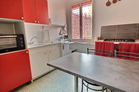 Studio indépendant quartier calme